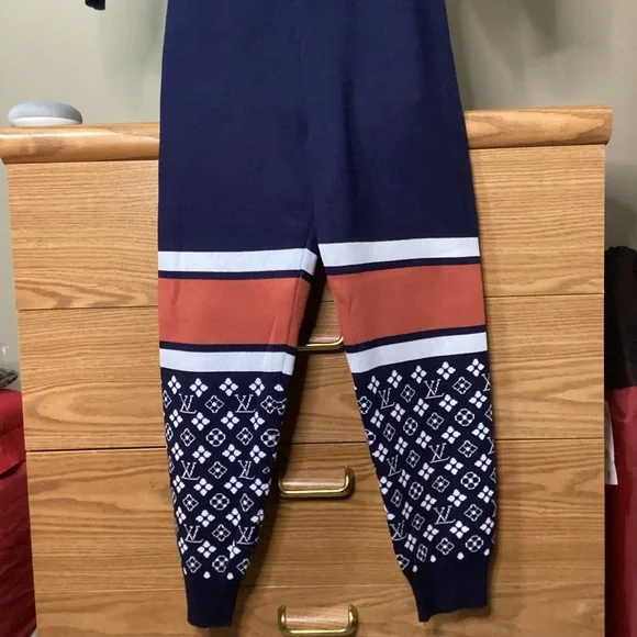 Sweatshirt set - Picture 4 of 5